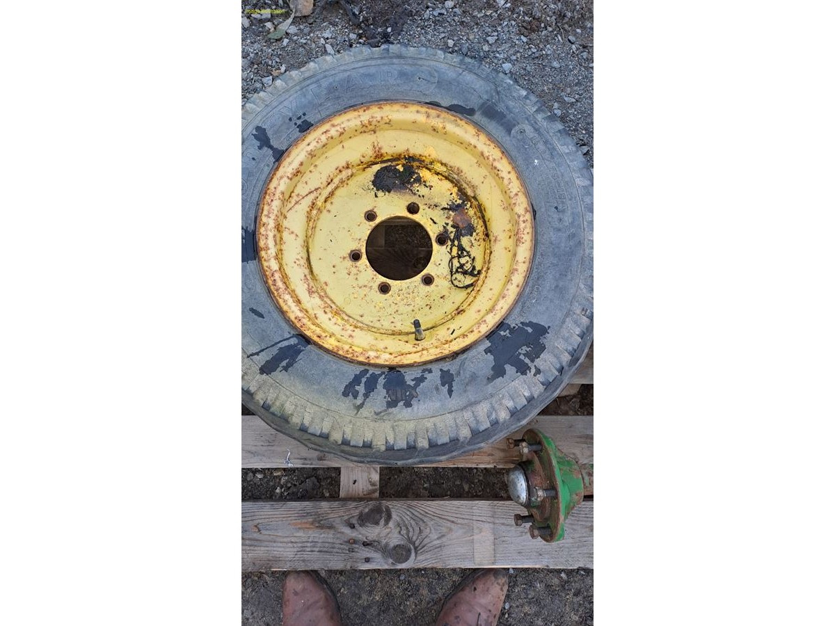 ROUE JOHN DEERE 1365 OCCASION 10,0/75 X 15,3-8 PR JANTE, VOILE, PNEU LP : 891