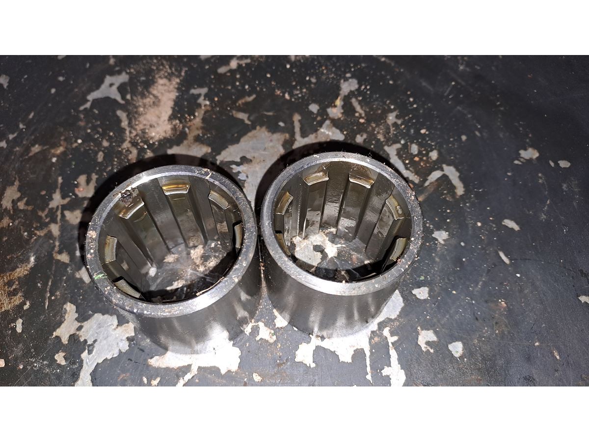 DOUILLE BLOCAGE PIGNON DE BOITIER LONG=50  LP : 1839