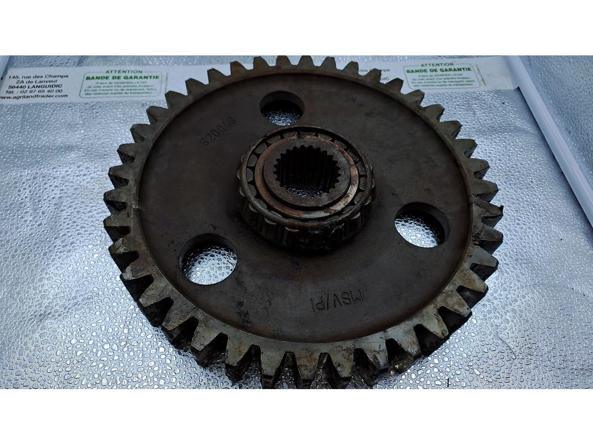 PIGNON LATERAL Z  LP : 647