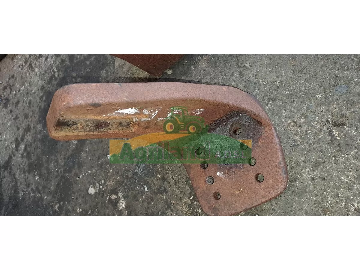 SUPPORT AILE AVANT DROITE  LP : 1854