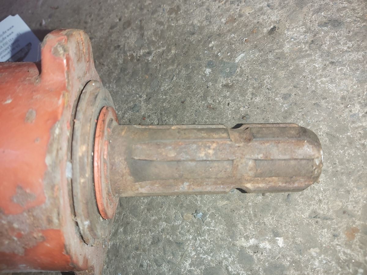 ARBRE DE POULIE MENANTE LP : 1677