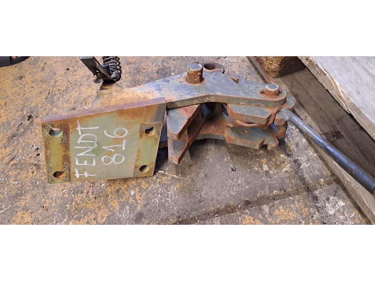 SUPPORT DE STABILISATEUR GAUCHE LP : 1698