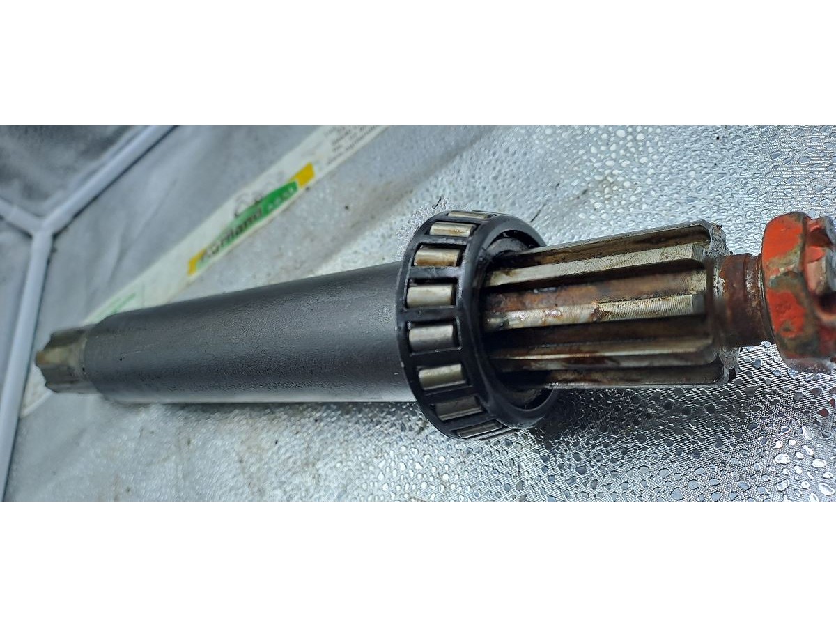 ARBRE MENANT SANS SORTIE PTO BOITIER  LP : 1887