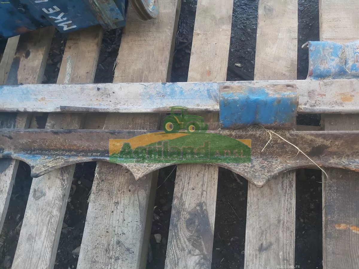 PARE PIERRE AVANT DROIT LP : 897