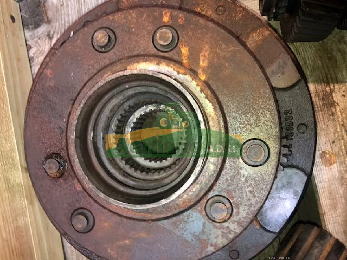 SATELLITE AVANT  LP : 1230