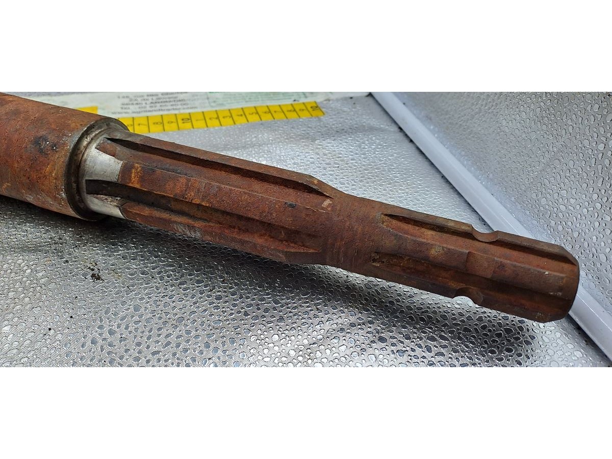 ARBRE PRIMAIRE AVEC SORTIE PTO LP : 1518