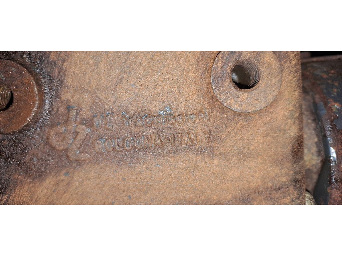 BOITIER COMPLET RENVOI D ANGLE AVEC COUPLE CONIQUE Z12/32 LP : 1834