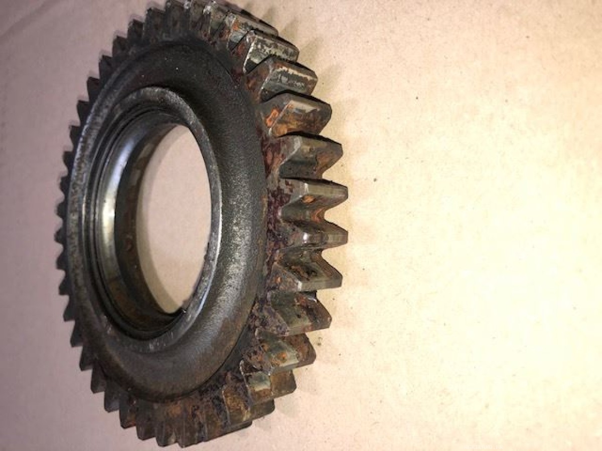 PIGNON INTERMEDIAIRE DE LAMIER Z38 LP : 1318