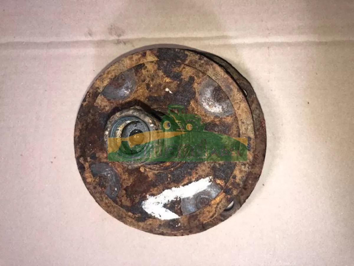 PALIER MENANT( PIGNON Z30)  LP : 1318