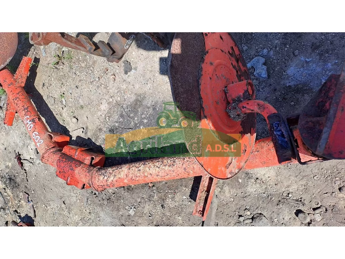 SUPPORT DE DISQUE D ANDAIN DROIT ET GAUCHE