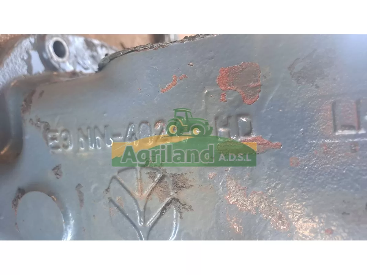 CARTER DE DIFFERENTIEL ET PTO ARRIERE