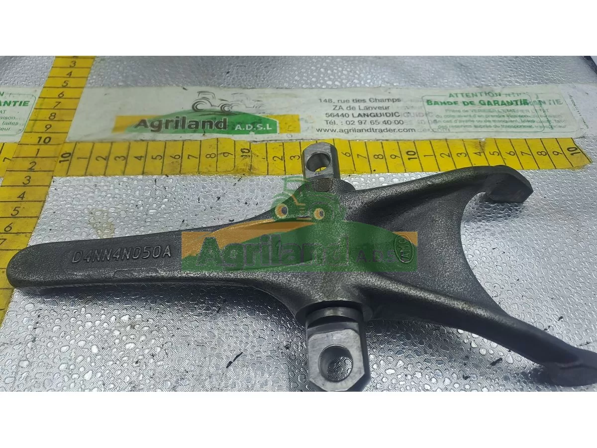 FOURCHETTE DE COMMANDE DE DIFFERENTIEL