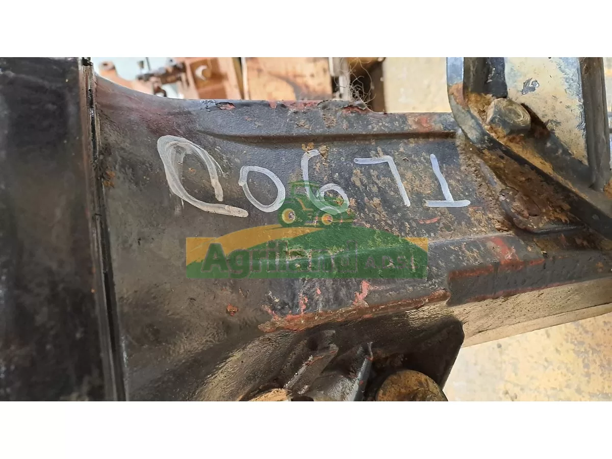 REDUCTEUR ARRIERE DROIT COMPLET (TROMPETTE,CARTER D ESSIEU, ARBRE, PORTE SAT, SATELITTE, DEMI ARBRE)