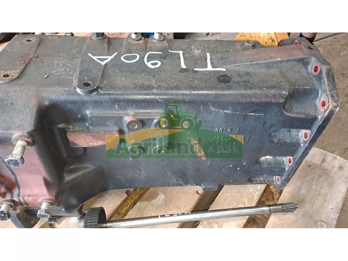 CARTER AVANT DE BOITE DE VITESSE COMPLET