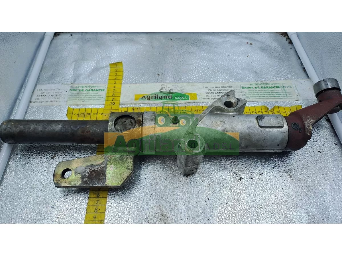 PALIER DE BRAS AVEC AVANT BRAS, BIELLETTE ET GALET DE CAME