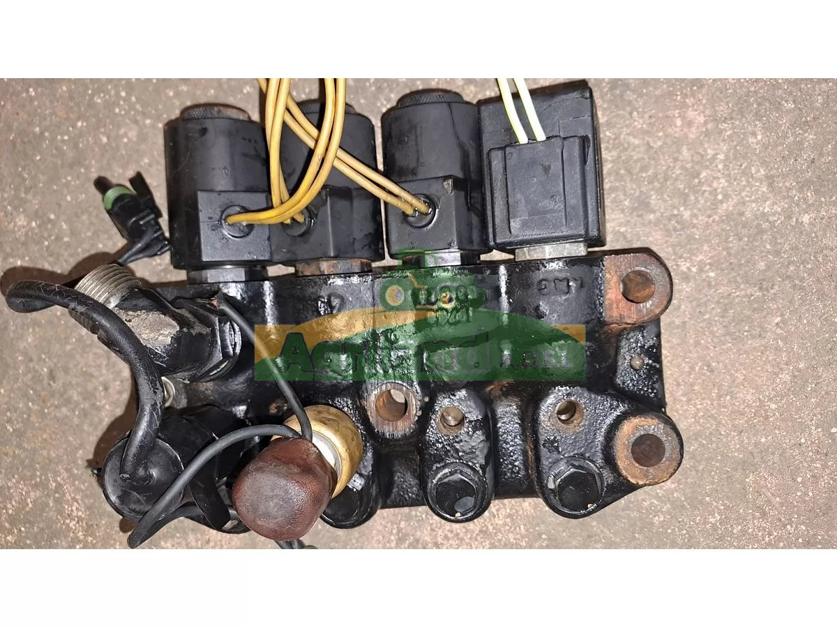 DISTRIBUTEUR AVEC ELECTROVANNES ET BOBINE