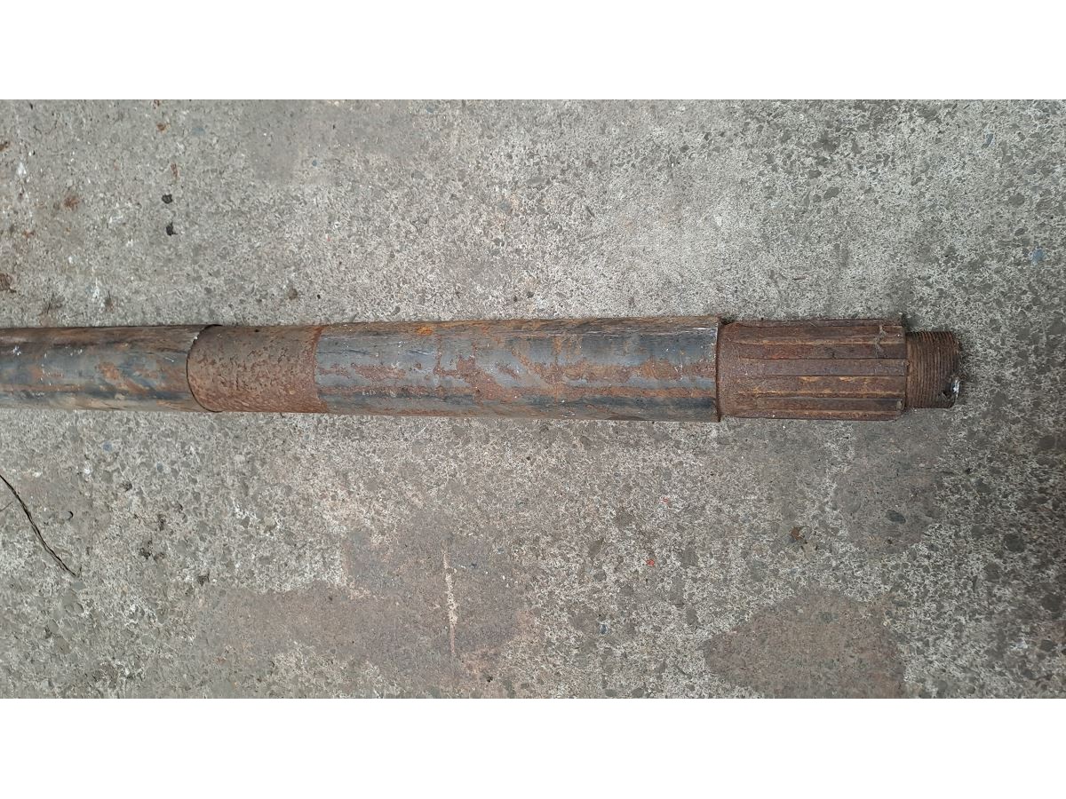 ARBRE DE TRANSMISSION LATERAL LONG = 1243