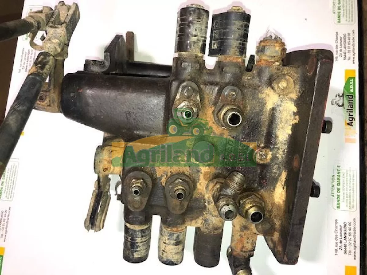 SUPPORT DE COMMANDE DE TRANSMISSION