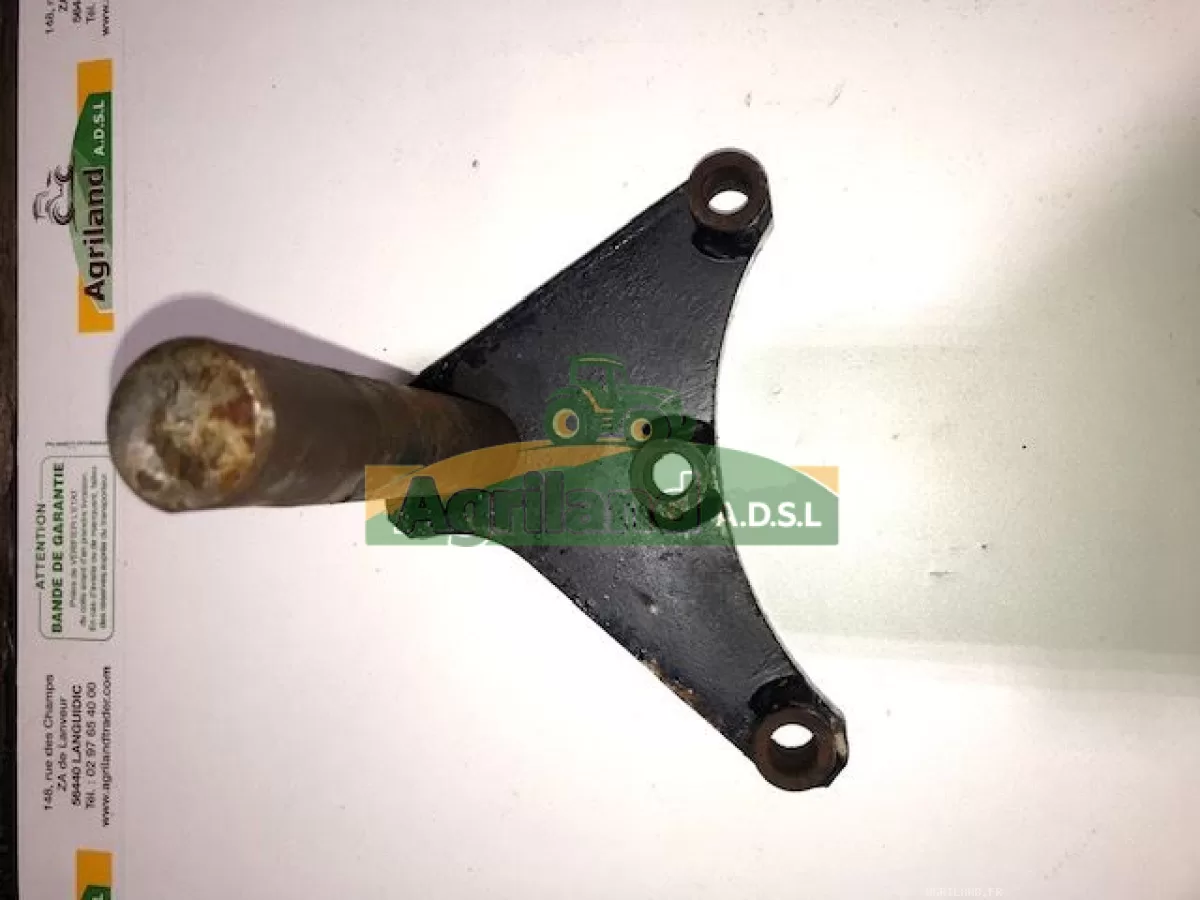 SUPPORT GAUCHE DE VERIN