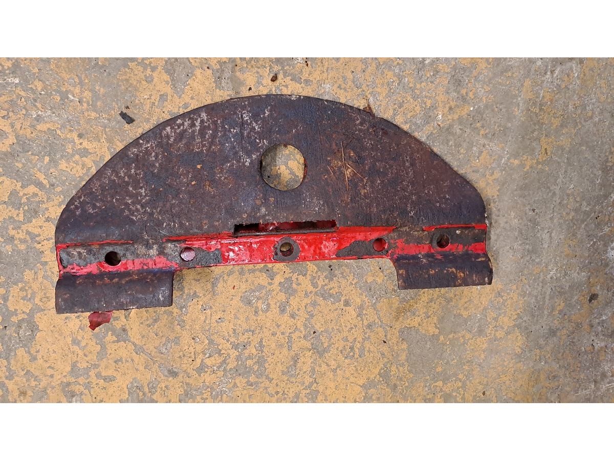 DEMI LUNE DE PROTECTION