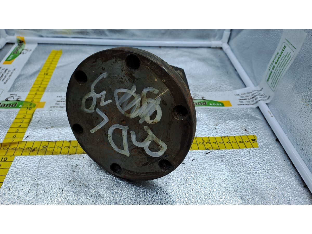 FUSEE DE ROTOR GAUCHE 158 X 157 X 149