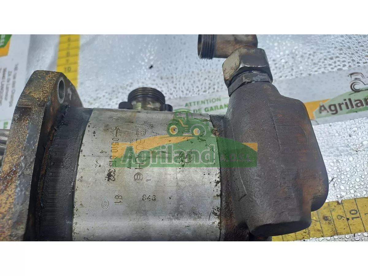 POMPE HYDRAULIQUE BOSH + PLAQUE + PIGNON DISTRI Z32