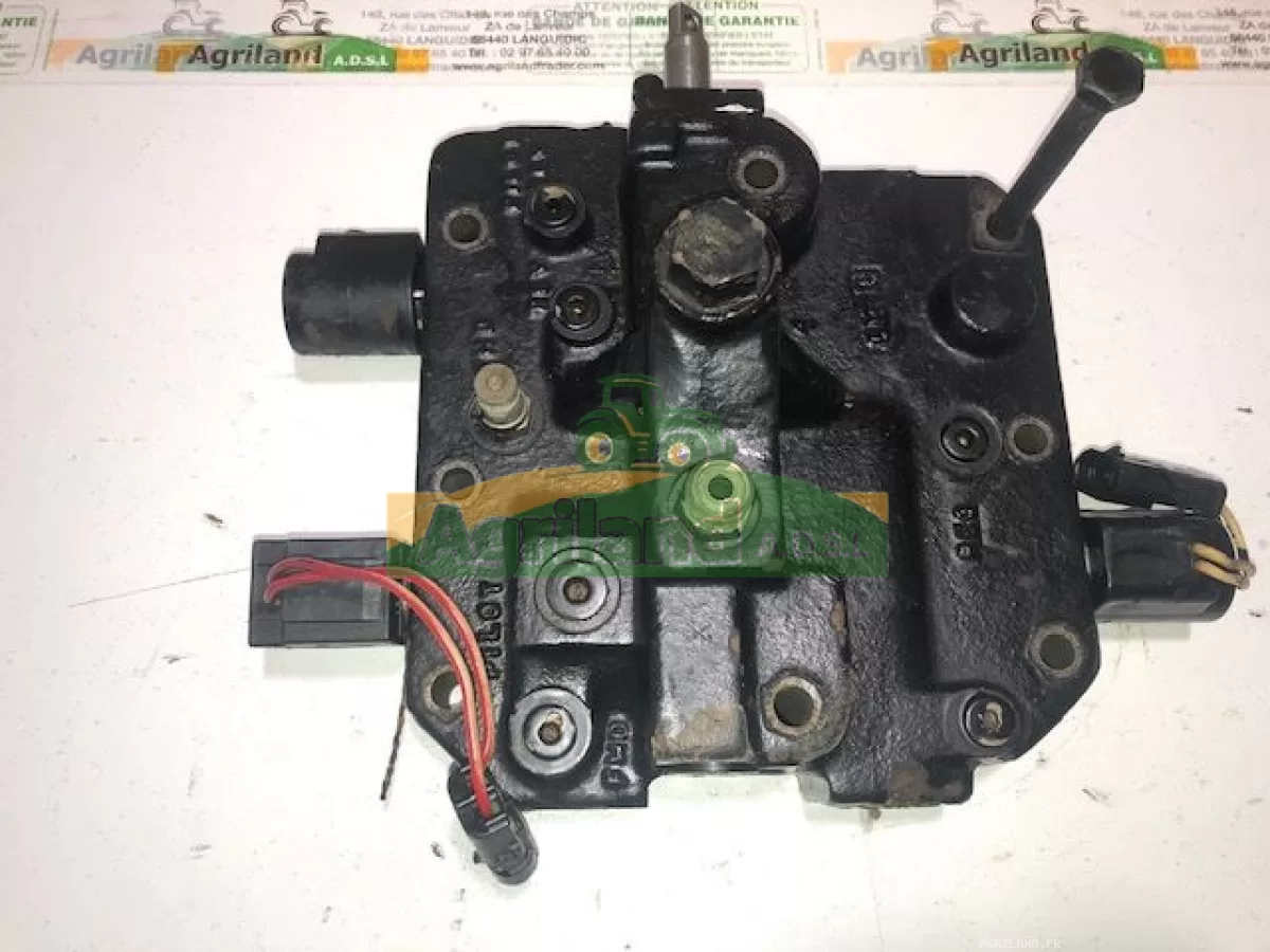 VALVE HYDRAULIQUE DE COMMANDE