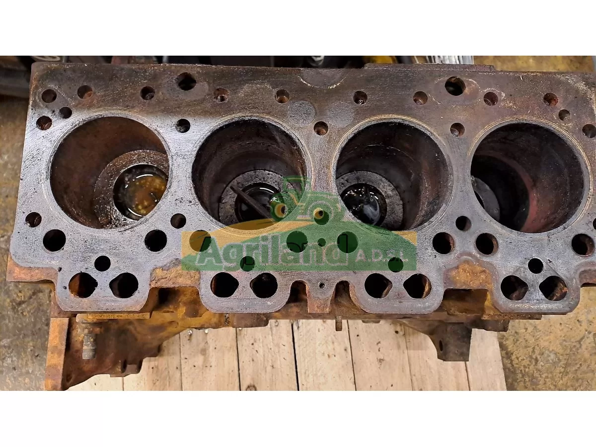 CARTER MOTEUR A4 236