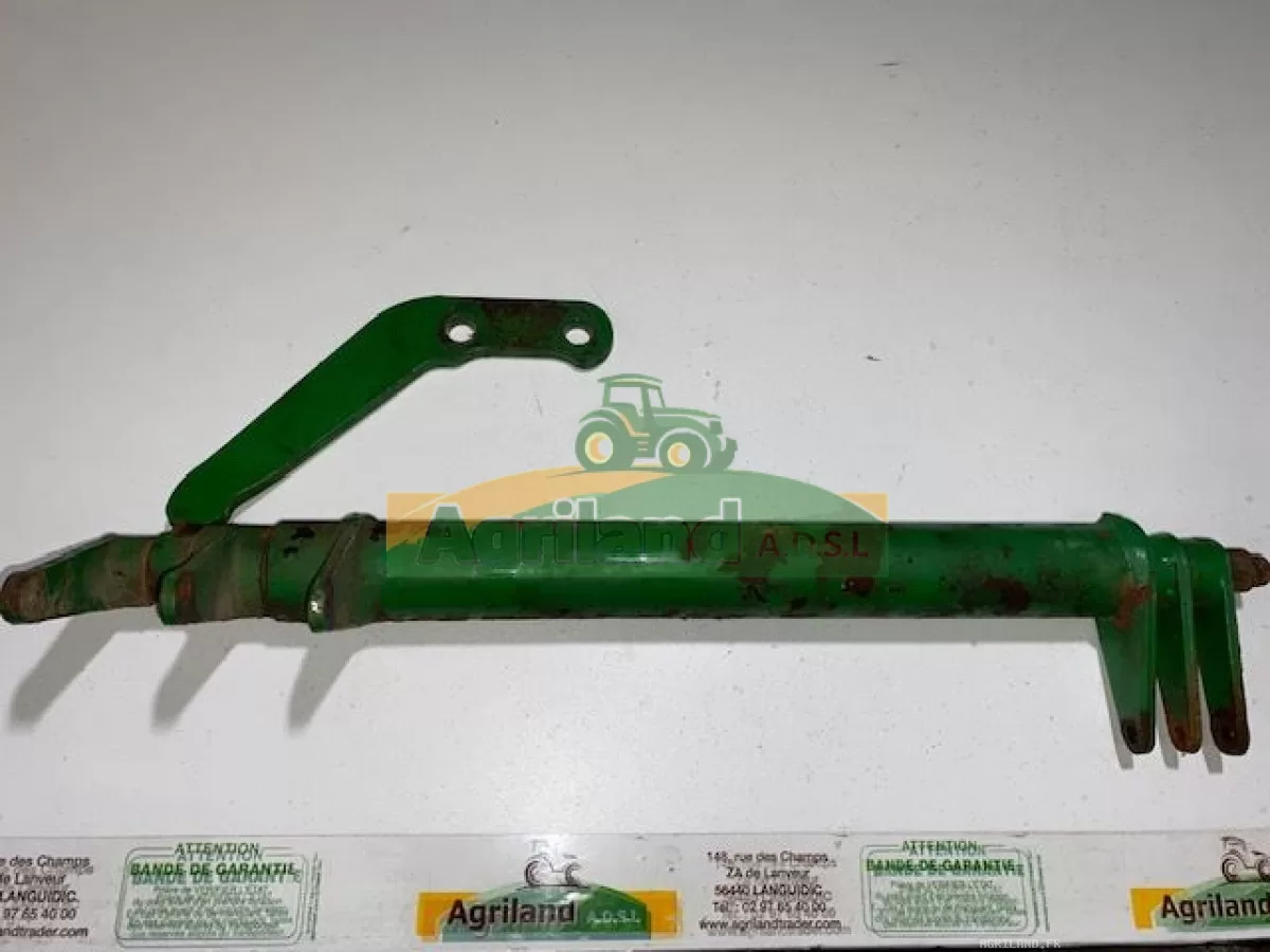 TRINGLE DE COMMANDE DE DISTRIBUTEUR 