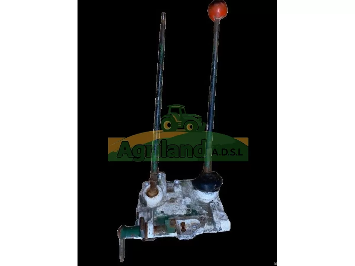 COUVERCLE DU LEVIER DE VITESSE 