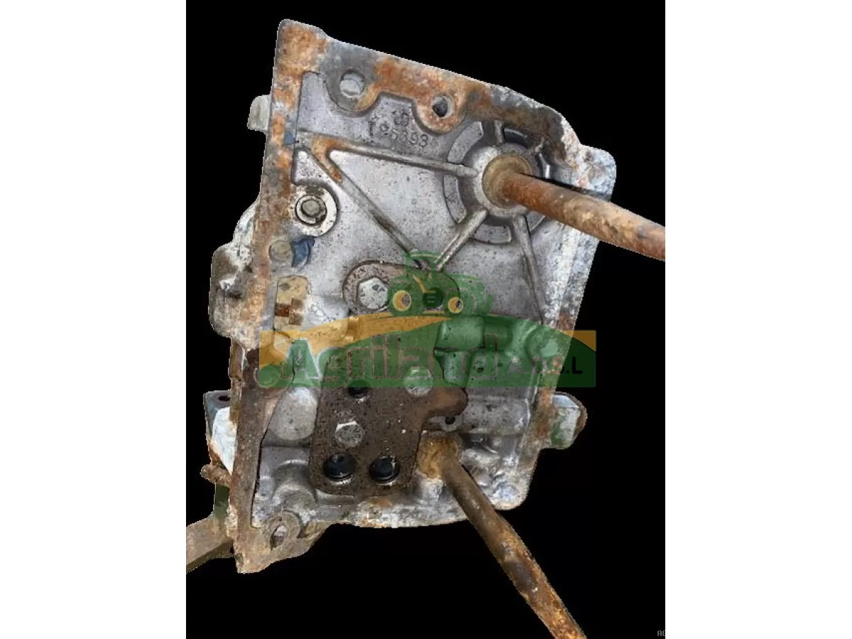 COUVERCLE DU LEVIER DE VITESSE 