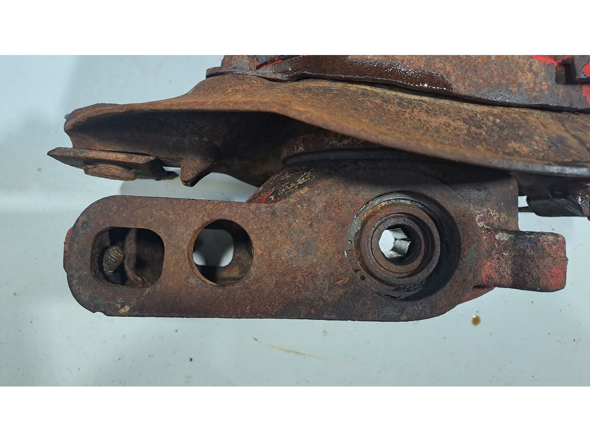 PALIER EXTERIEUR COMPLET AVEC DISQUE ET BOL DE COUPE ROTATION GAUCHE