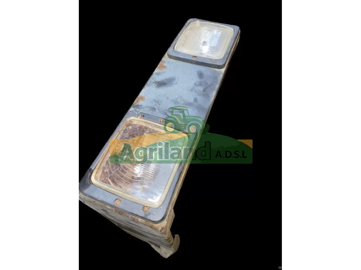 PANNEAU AVANT AVEC PHARE 