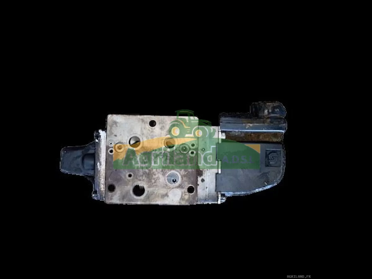 DISTRIBUTEUR DE COMMANDE 