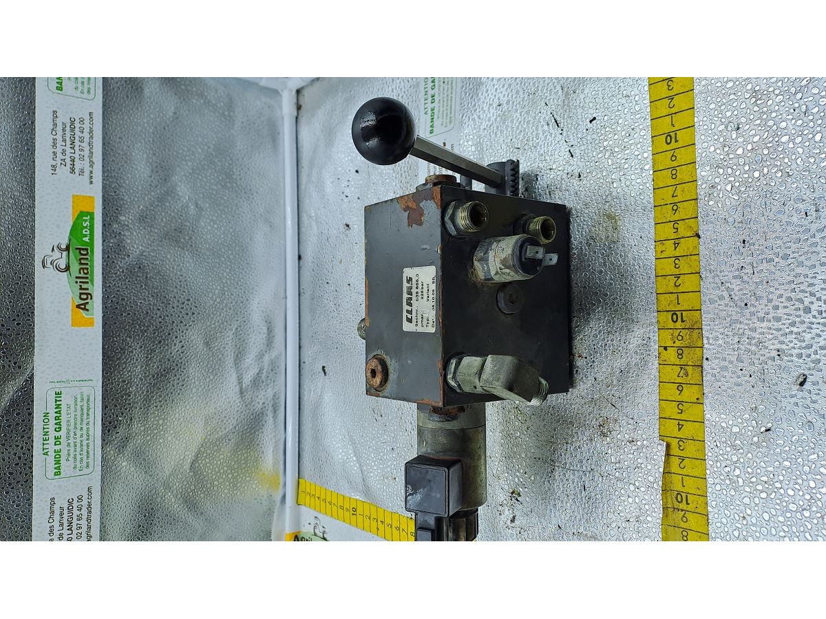 BOITIER DE COMMANDE HYDRAULIQUE