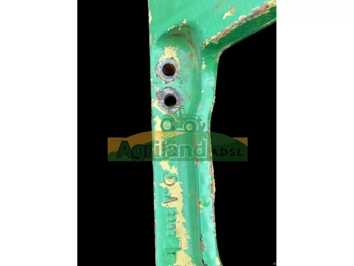 SUPPORT DE PONT AVANT 