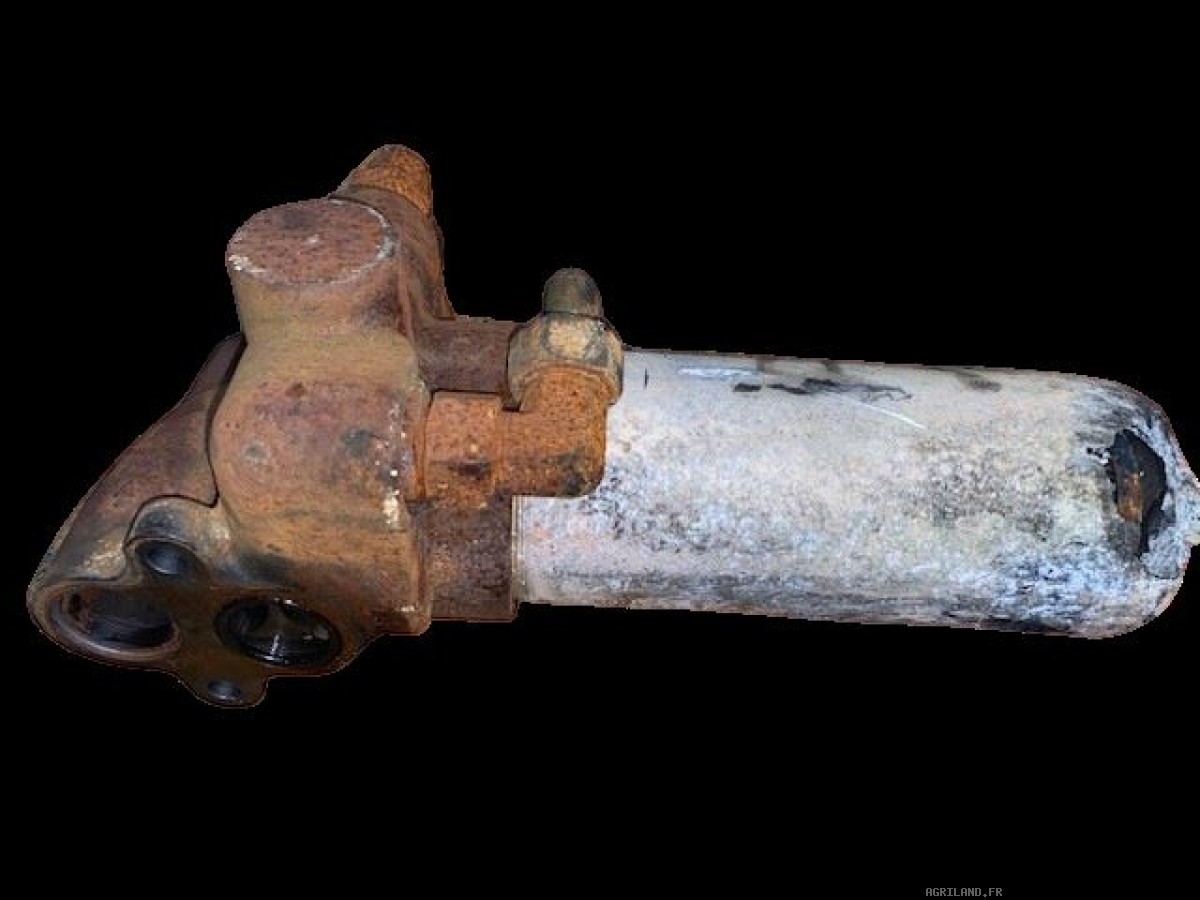 SUPPORT DE FILTRE HYDRAULIQUE 