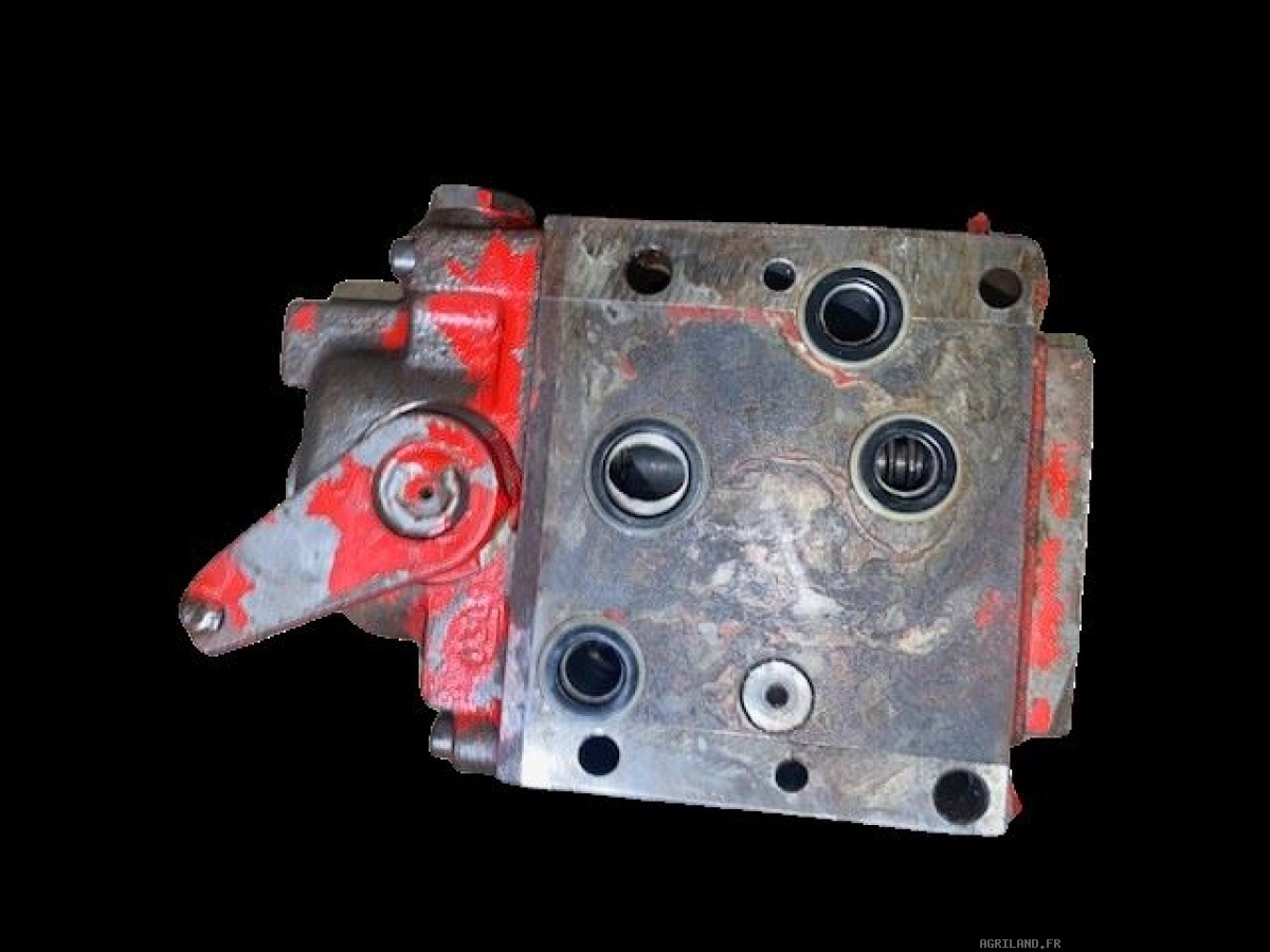 DISTRIBUTEUR HYDRAULIQUE 