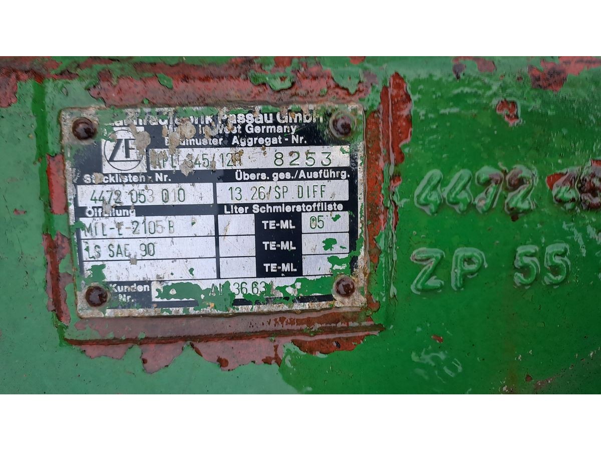 POUTRES DE PONT AV AVEC UN REDUCTEUR DROIT COUPLE CONIQUE APL 345