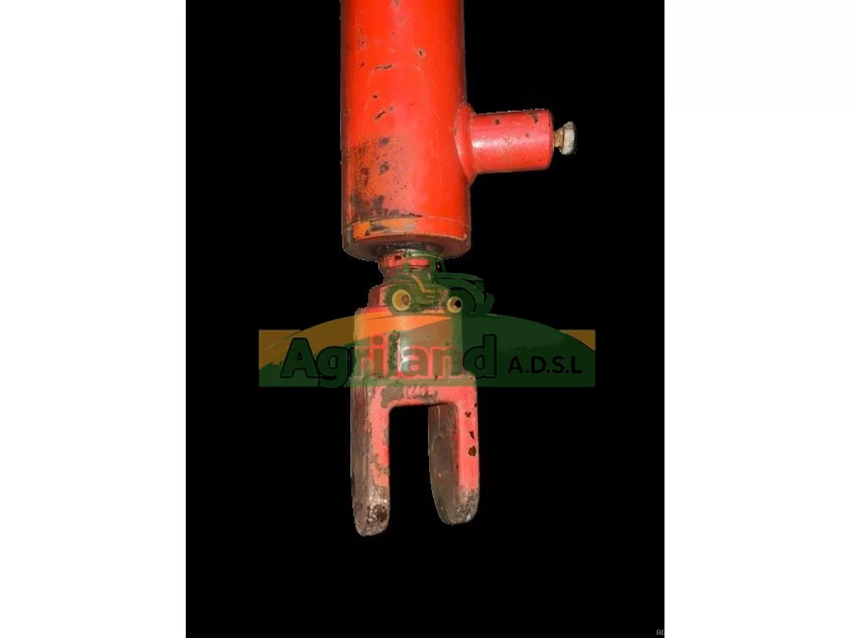 VERIN HYDRAULIQUE 