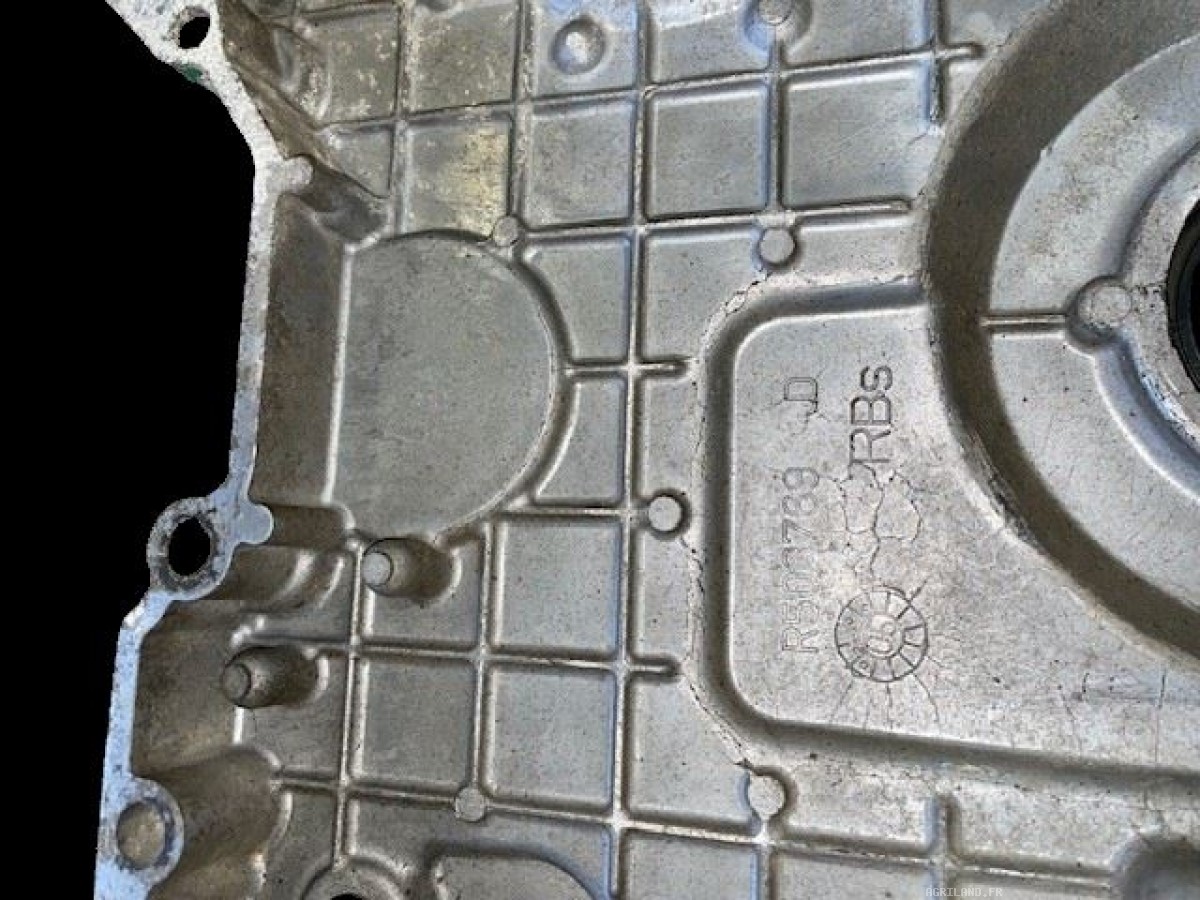 COUVERCLE DE DISTRIBUTION