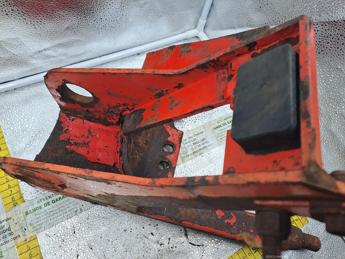 SUPPORT DE LAMIER DROITE TAARUP 338 OCCASION