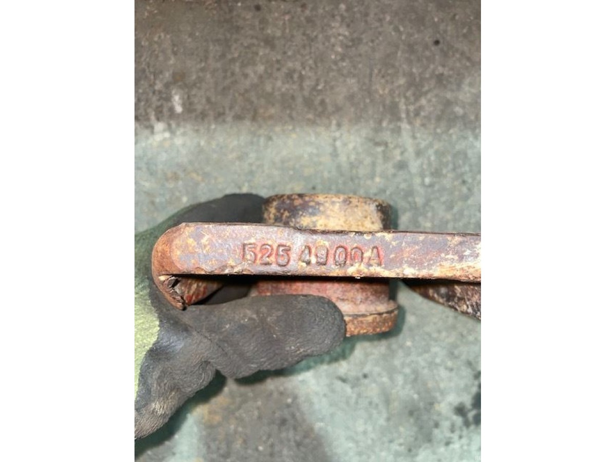 PORTE DENT LATERAL ET CENTRAL Z26 ( USURE LEGÈRE) 