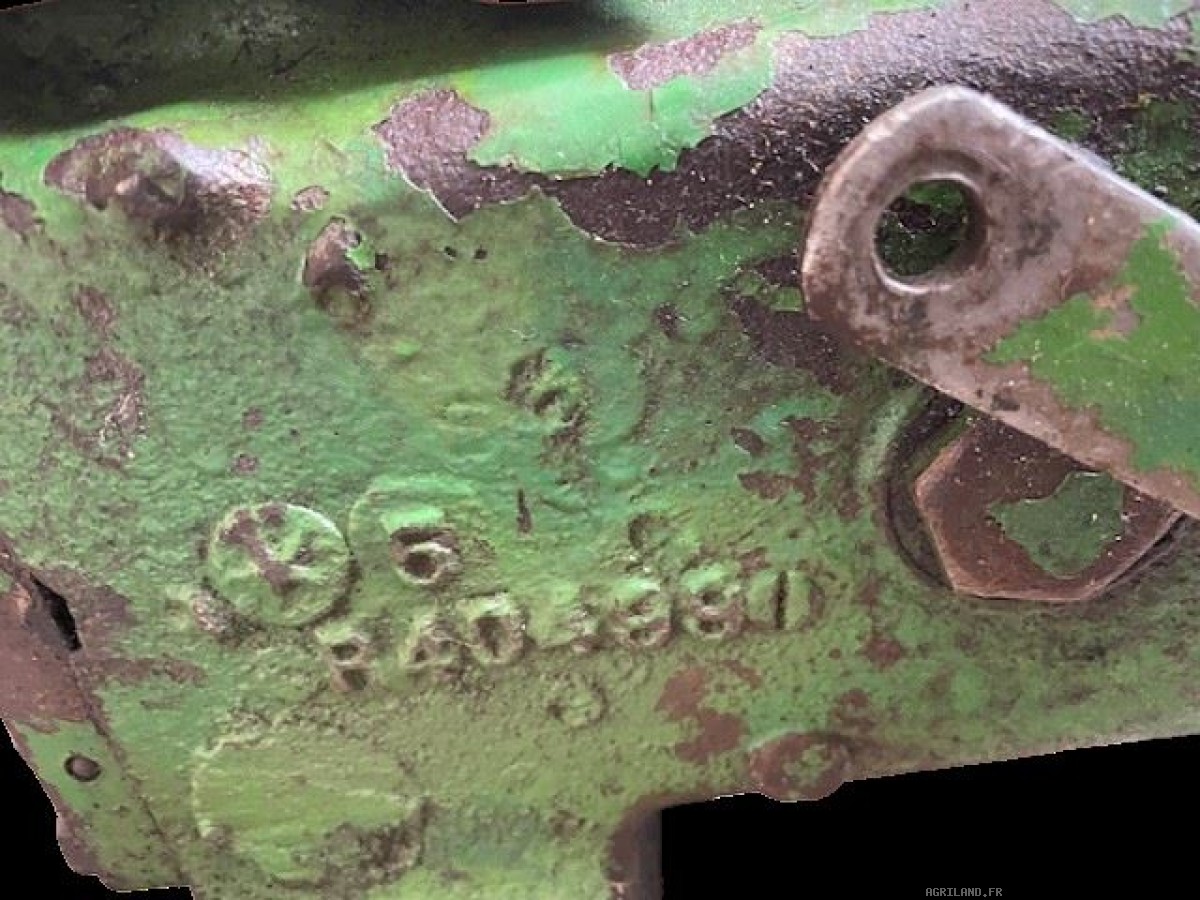 DISTRIBUTEUR DE COMMANDE AUX