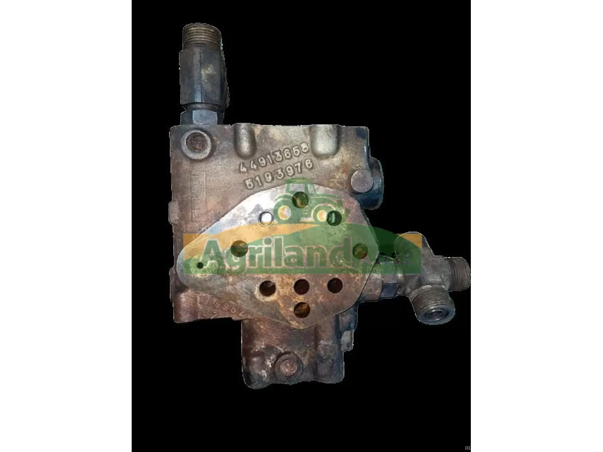 CORPS DE VALVE HYD AVEC RACCORD