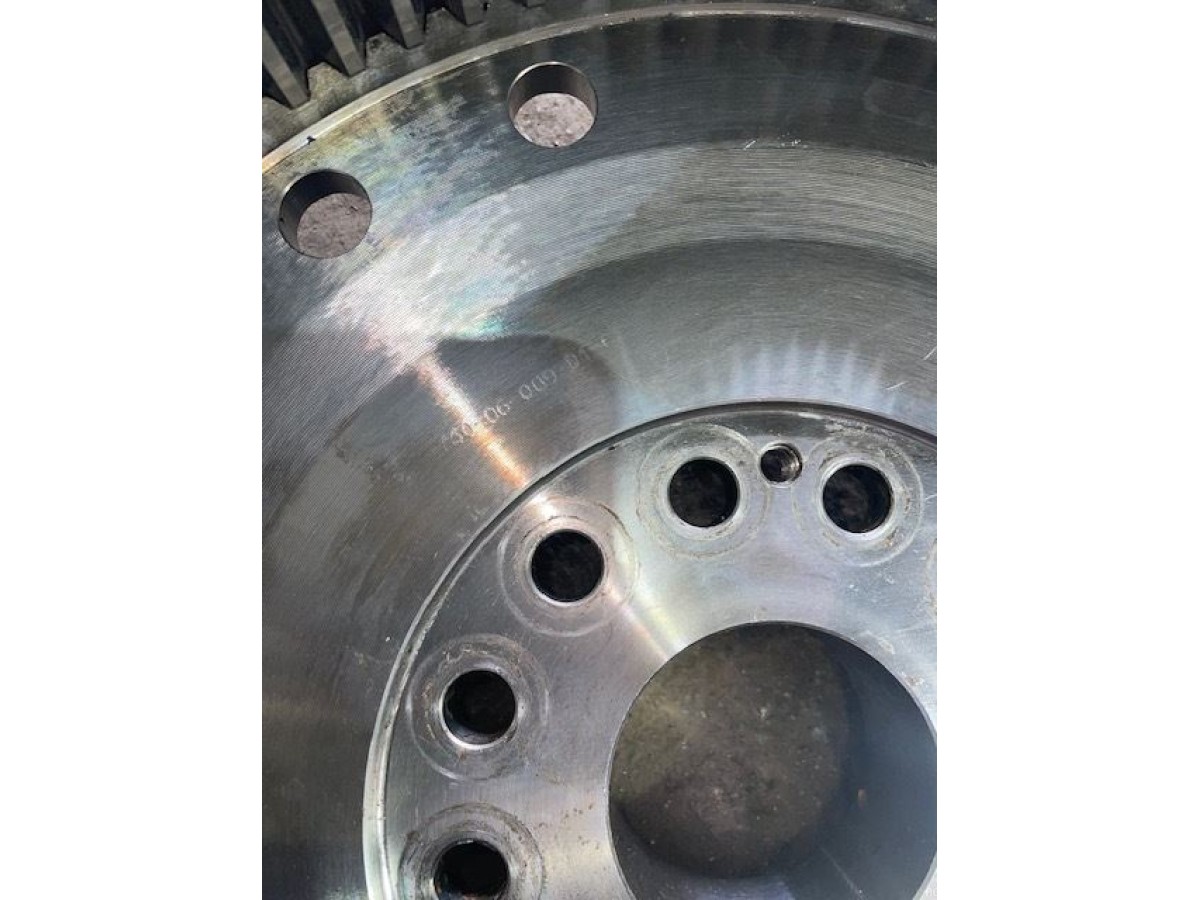 COURONNE DE REDUCTEUR AV AVEC SUPPORT PONT DANA