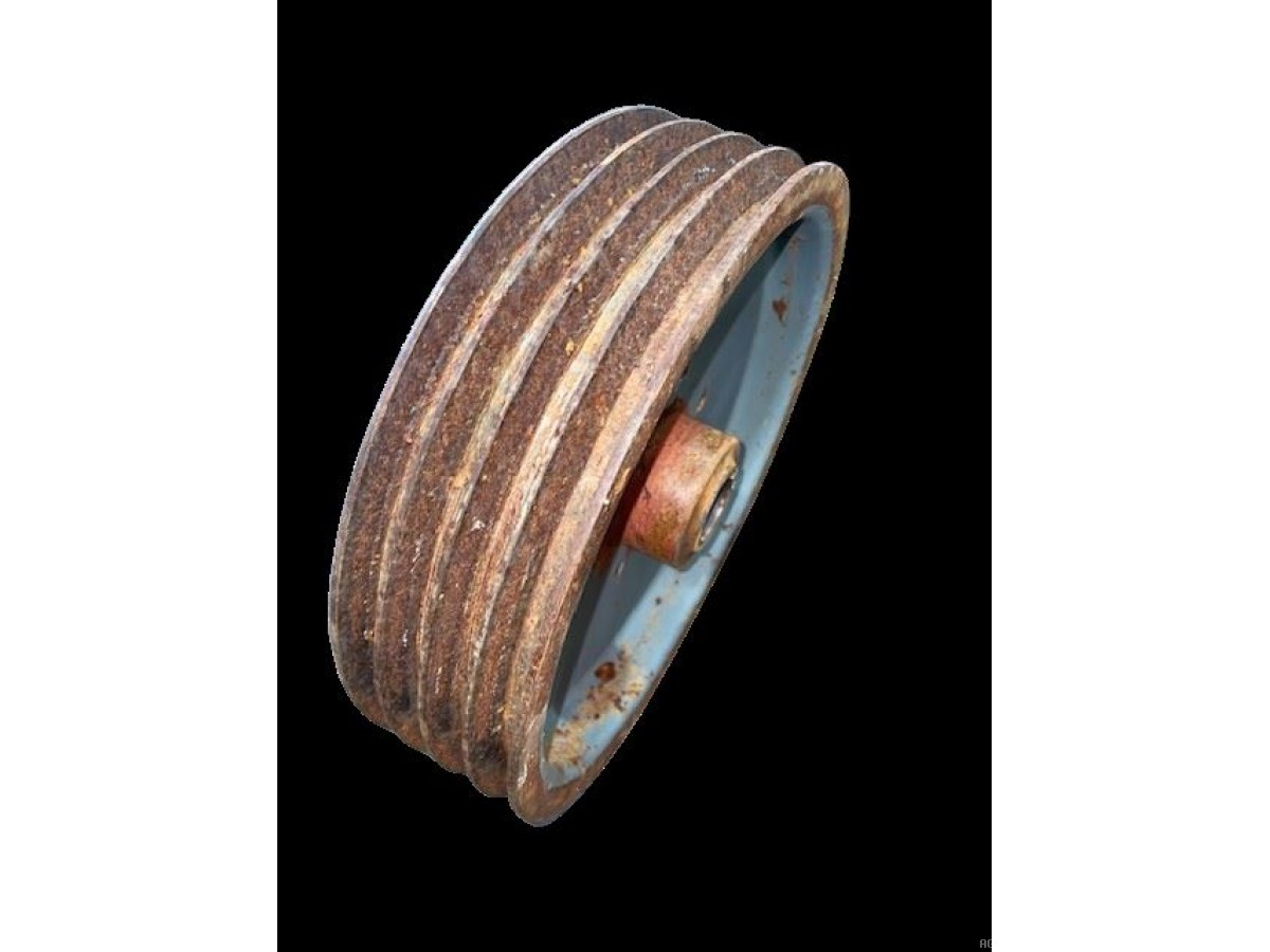 POULIE MENANTE (MOYEU CLAVETTE) DIAM EXT 320 4 GORGES