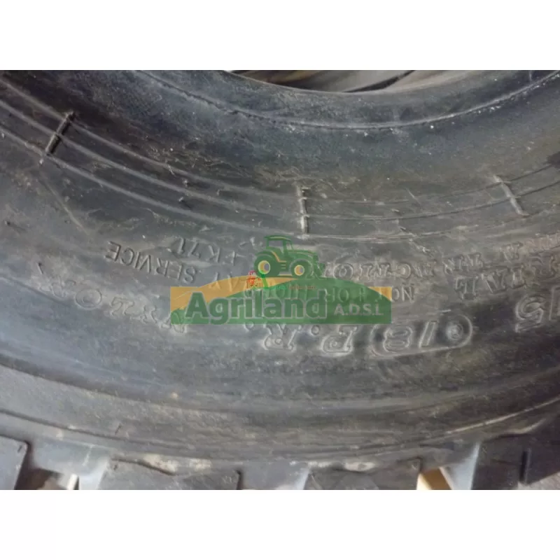 8 Pneus 300/15	Gfl