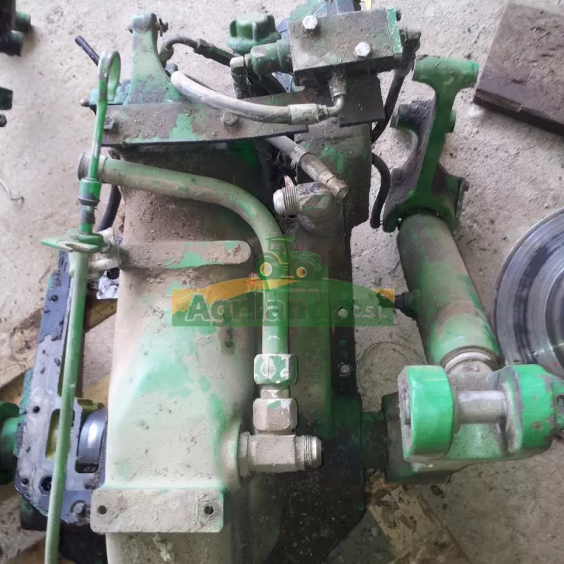 Relevage John Deere 4450