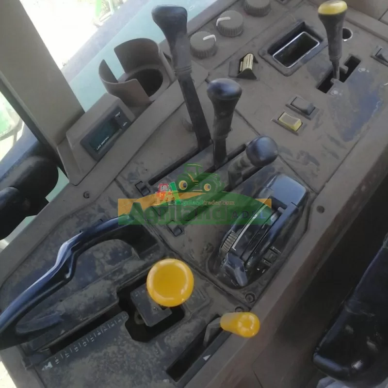 John Deere 7710 Pour Pieces